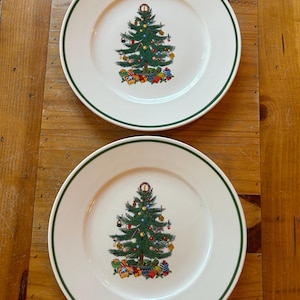 Set of 2 Badcock Christmas tree dinnerware plates