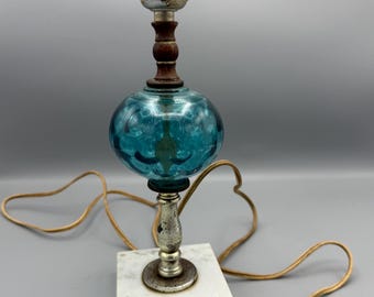 Italian blue art glass accent lamp with square marble base, Hollywood Regency