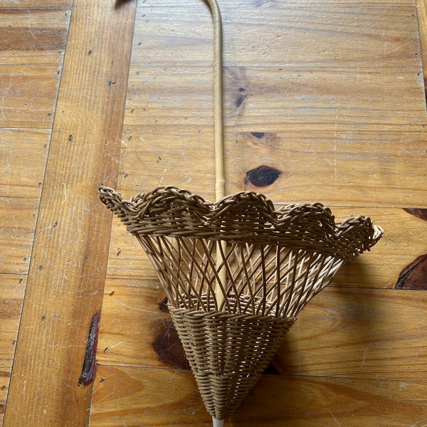 Hanging wicker umbrella basket