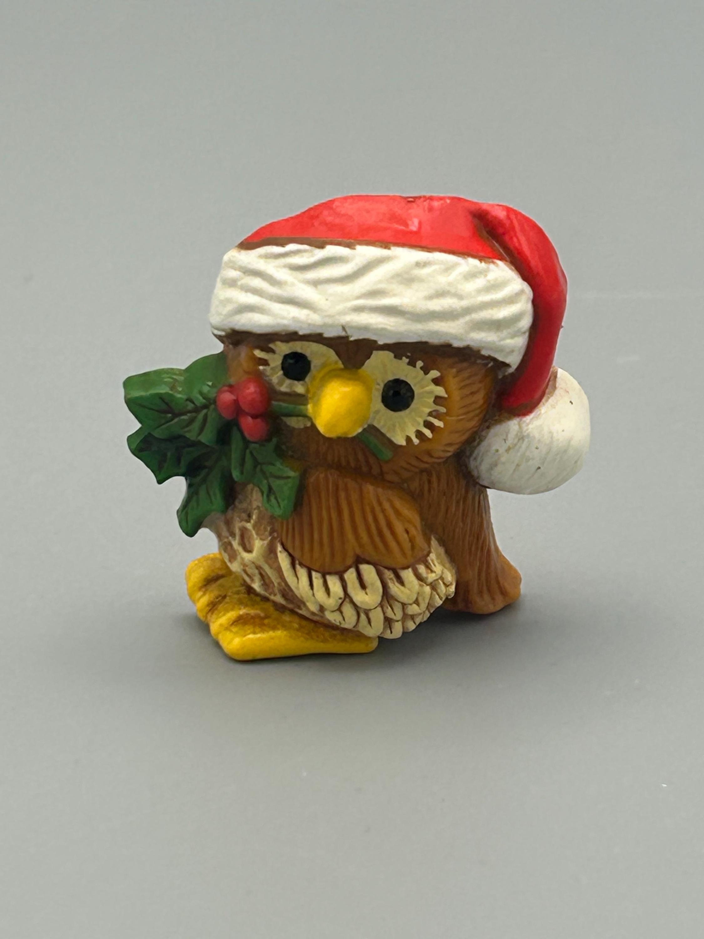 Vintage Hallmark Christmas owl pin