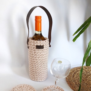 Wine Bag Gift, Bag Wine lover Tote cover gift for boyfriend,dad ,Knitted Wine Bottle Holder,Crochet Wine Tote Housewarming Wine Crochet Bag