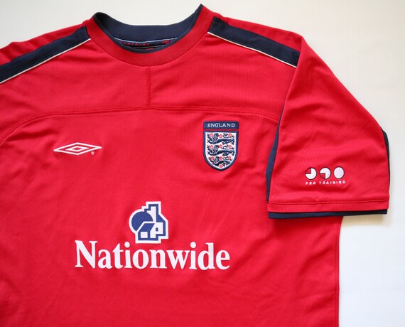 England 2001/2002/2003 vintage training football … - image 2