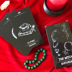 Authentiek metaforisch deck "The Witch". Tarotkaarten. Tarotspel, tarotkaarten van Oekraïense kunstenaar.