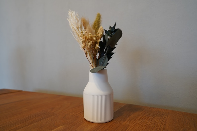 Mini Vase - zur Hälfte geriffelt