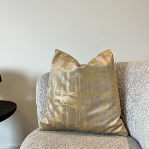 Coussin en carré jacquard motif cheval noir - Fait main avec