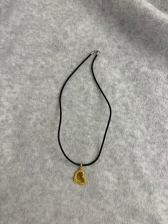22k Gold Heart Pendant Necklace