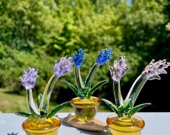 Glasblomma Glasväxter, smält glasblomma i målat glas, glashyacintblomma, flartificiell krukväxt i glasblomma, present till henne