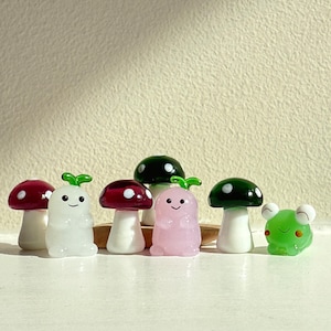 Blown glass mini mushroom ornaments glass ornaments fungus fairy garden decoration desk decoration frog gifts glass animals
