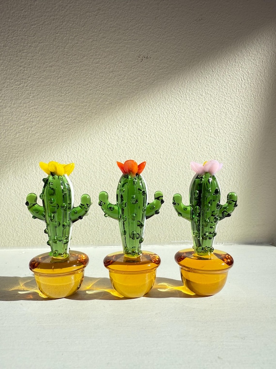 Handgemachter Kaktus aus mundgeblasenem Glas: Mini Sukkulente im Topf,  Wohnkultur - Etsy.de