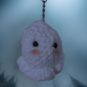 Crochet ghost keychain