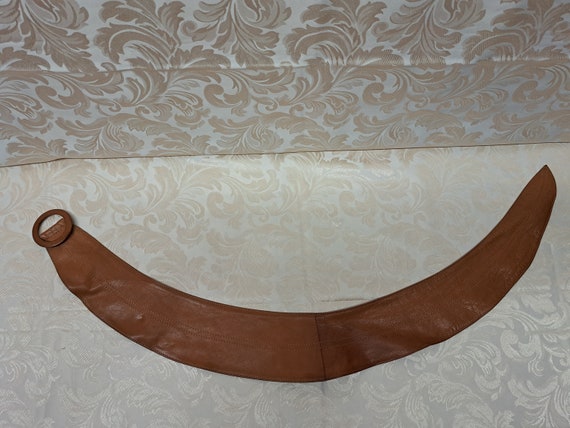 Vintage Tan Soft Leather Curved Belt - image 3