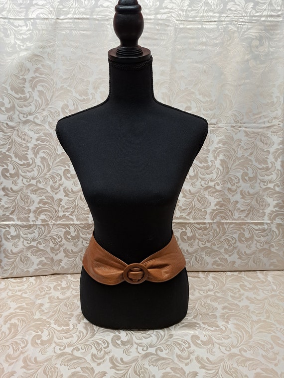 Vintage Tan Soft Leather Curved Belt - image 2