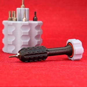 DRV01 – Screwdriver + Bit Holder Base (1/4&quot;) with Special Tool