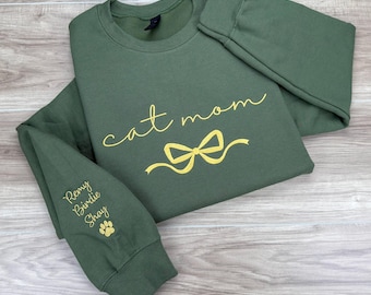Personalized Cat Mom Sweatshirt | Handmade Embroidered | Custom Name on Sleeve | Sustainable Gift for Cat Enthusiasts | Kitten Lover Apparel