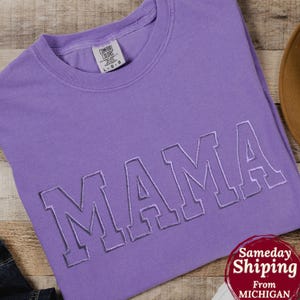 Personalized Mother&#39;s day gift sweatshirt mama embroidery Custom new mama sweatshirt Pregnancy announcement Baby shower gifted mama Tshirt