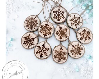 10 Wooden Christmas Ornaments Made from Wood Slices | Winter Decoration | Snowflake Gift Tags | Natural Decorative Wooden Pendants with Laser Engraving Set