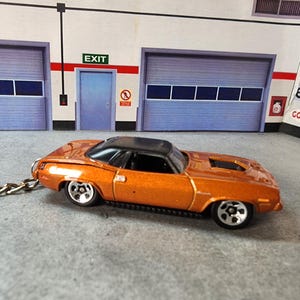 1970 Plymouth Barracuda Keychain, 70 Cuda Keychain, Plymouth Barracuda Keychain, Premium Keychain