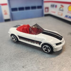 BMW M Roadster Keychain, Custom 2002 BMW M Roadster Keychain, BMW Keychain, Premium Keychain