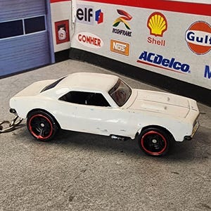 1967 Chevy Camaro SS Keychain, Diecast Car Collectible