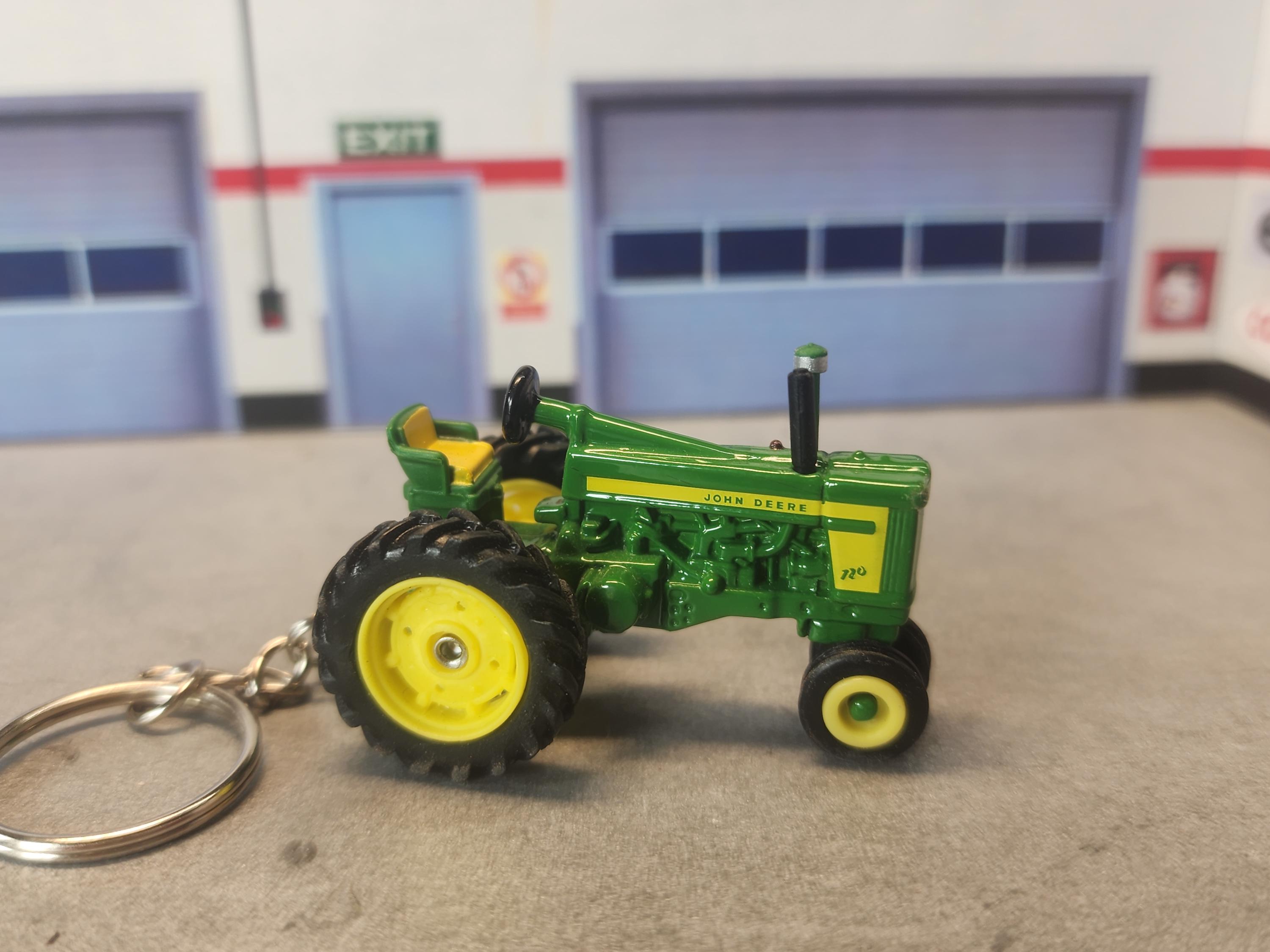 Ertl-Tomy John Deere Lawn Mower Key Chain - Foto 6