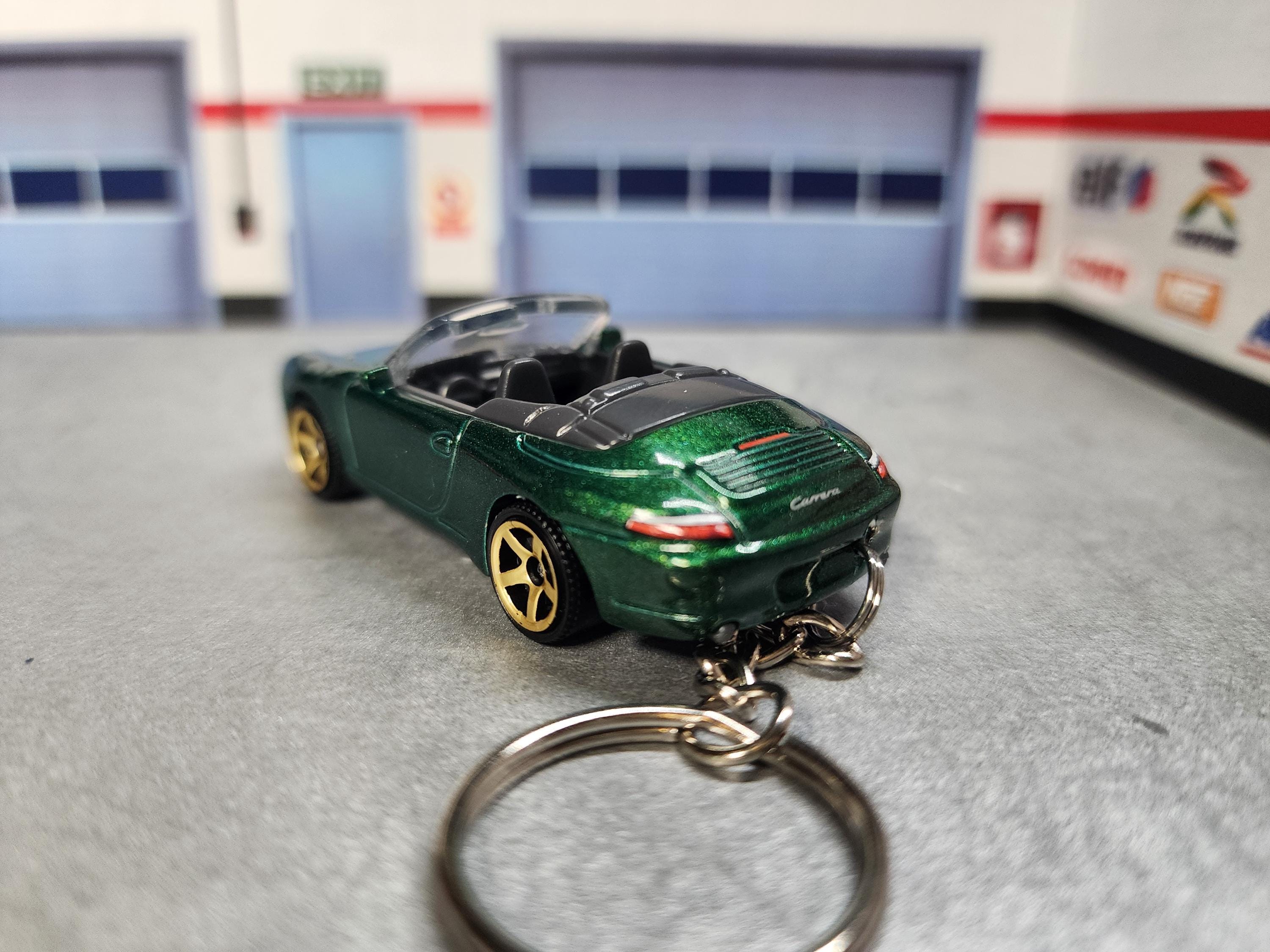 Porsche 911 Keychain – Steel Diecast Car Keyring - Etsy