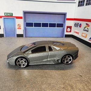 Lamborghini Reventon Keychain, Custom Lamborghini Reventon Keychain, Custom Lamborghini Keychain, Premium Keychain