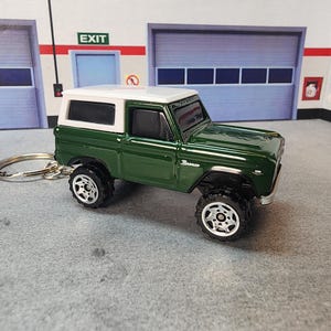 Ford Bronco Keychain, 1966 Ford Bronco Keychain, Bronco Keychain, Premium Keychain