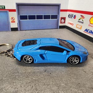 Lamborghini Aventador LP700-4 Keychain, Lamborghini Aventador Keychain, Custom Lamborghini Keychain, Premium Keychain
