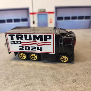 Trump 2024 Straight Truck Keychain, Trump 2024 Delivery Truck Keychain, trump Keychain
