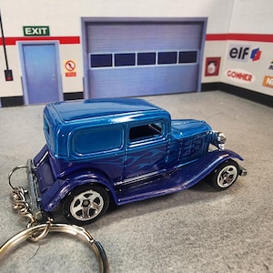 1934 Ford Sedan Keychain, 34 Ford Sedan Keychain, Ford Keychain, 34 Hot Rod Keychain
