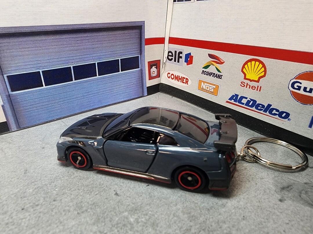 Nissan GT-R NISMO Keychain, 1:64 Diecast Scale - Etsy