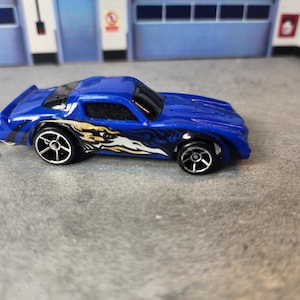 Camaro Z28 Keychain, 1:64 Scale Diecast Chevy Keychain