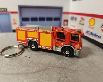 Scania P 300 Fire Engine Keychain, Fire Truck Keychain