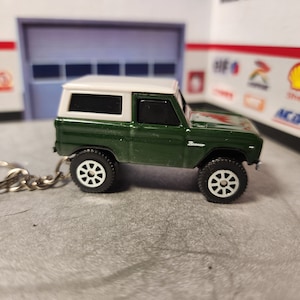 Ford Bronco Keychain, 1966 Ford Bronco Keychain, Bronco Keychain, Premium Keychain