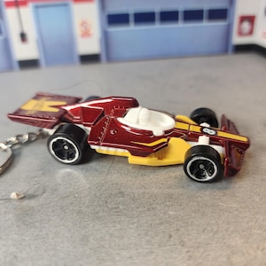 Formula 1 Keychain, Pro Formula 1 Car Keychain, Racing Keychain