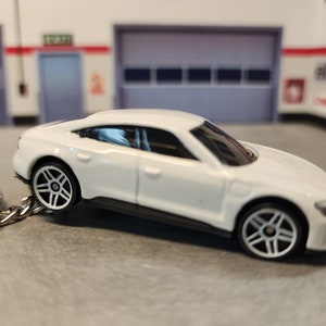 Audi RS E-Tron Keychain, Custom Audi E Tron Keychain, Audi E-Tron Keychain, Custom Audi Keychain
