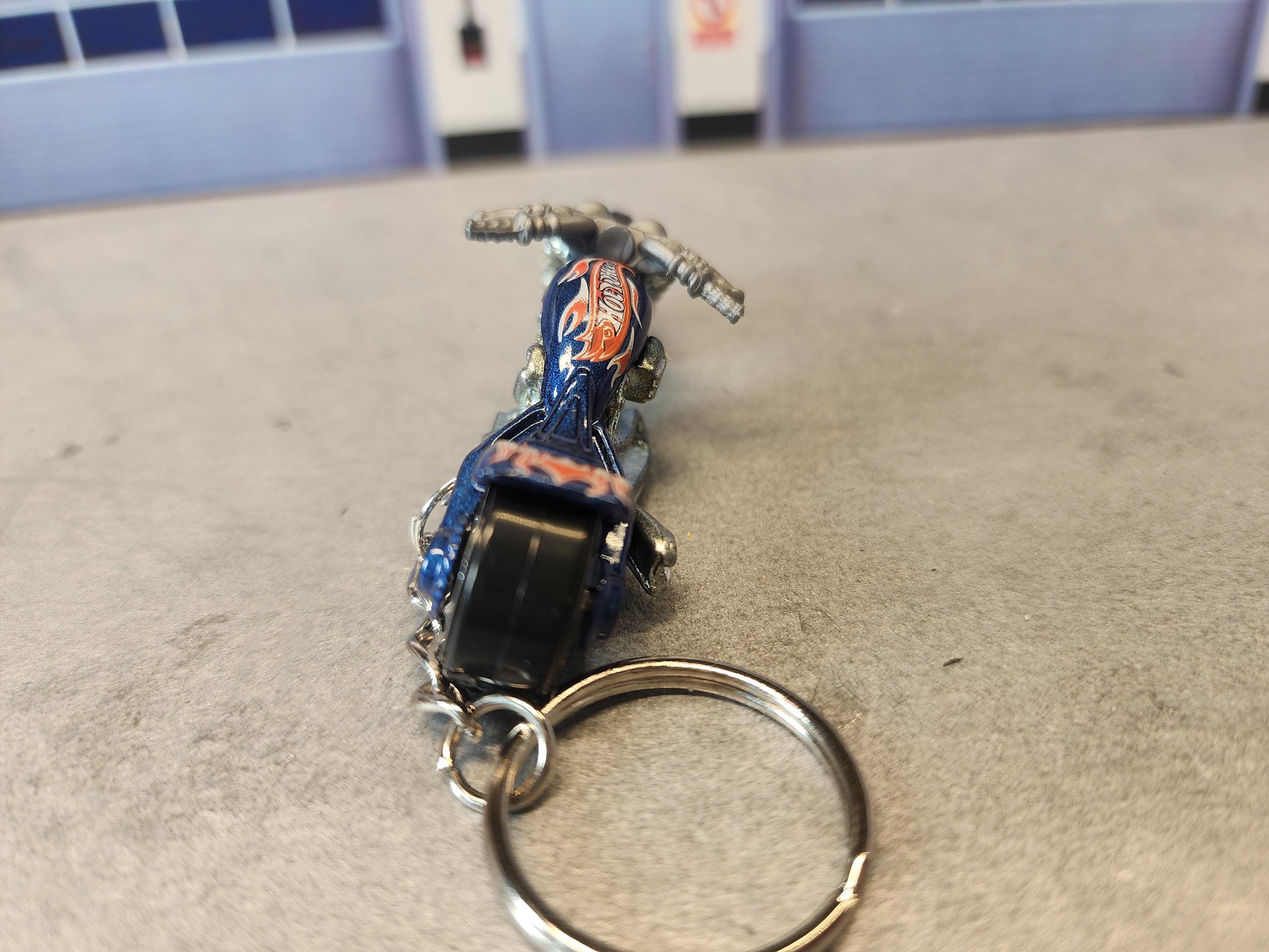 チョッパーバイクキーホルダー、カスタムチョッパーキーホルダー、1:87