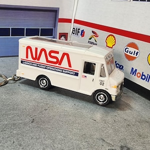 NASA Panel Van Keychain, NASA Truck Keychain, NASA Parts Truck Keychain, Nasa Keychain, Premium Keychain