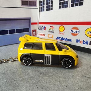 Renault Espace F1 Keychain, Custom Renault Espace Keychain, Renault Keychain