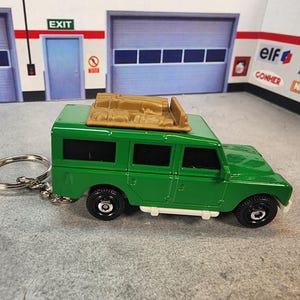 Land Rover Gen ll Safari Keychain, 1965 Land Rover Safari Keychain, Custom Land Rover Keychain