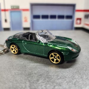 Porsche 911 Carrera Cabriolet Keychain – Custom Porsche 911 Keyring, Unique Gift for Car Enthusiasts, Luxury Sports Car Accessory