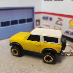 Ford Bronco Keychain, 2021 Ford Bronco Keychain, Bronco Keychain, Premium Keychain