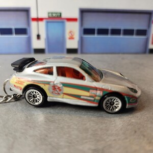 Porsche 911 GT3 Cup Keychain, Custom Porsche 911 GT3 Keyring, Unique Car Enthusiast Gift, Collector&#39;s Porsche 911 Accessory, Racing Keychain