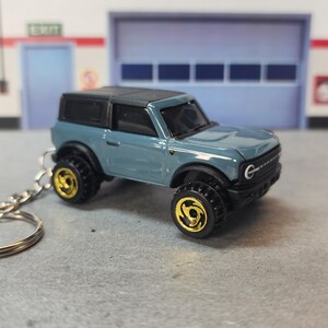 Ford Bronco Keychain, 2021 Ford Bronco Keychain, Bronco Keychain. Premium Keychain