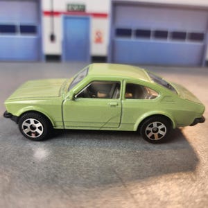 Opel Kadett Coupe Keychain, Custom Opel Kadett Keychain, Custom Opel Keychain, Premium Keychain