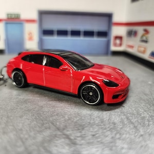 Individueller Porsche Panamera Schlüsselanhänger, personalisiertes Luxusauto