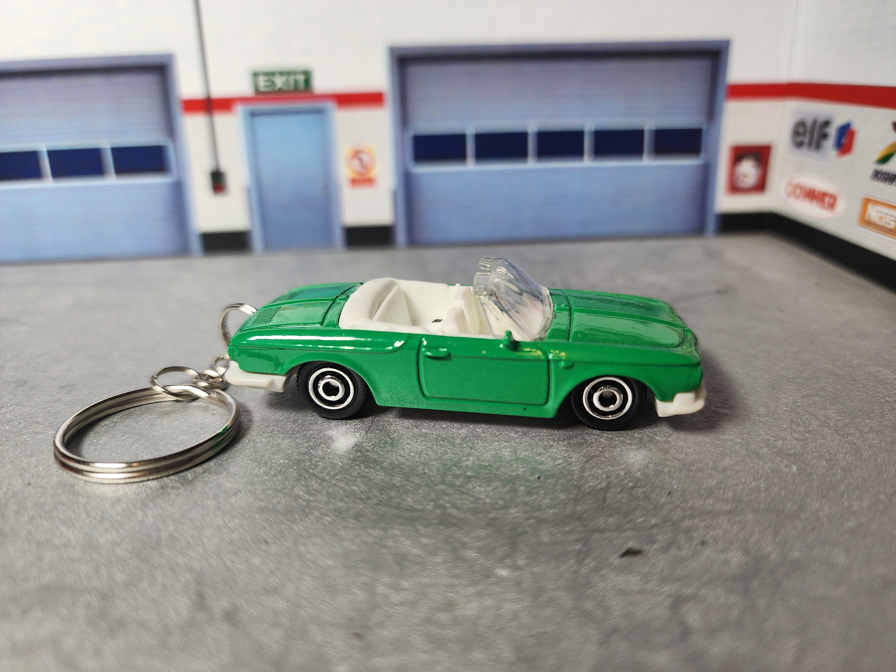 Volkswagen Karmann Ghia Keychain, Custom VW Karmann Ghia Keychain