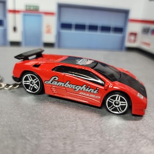 Lamborghini Diablo Keychain, Lamborghini Diablo Keychain, Custom Lamborghini Keychain, premium Keychain