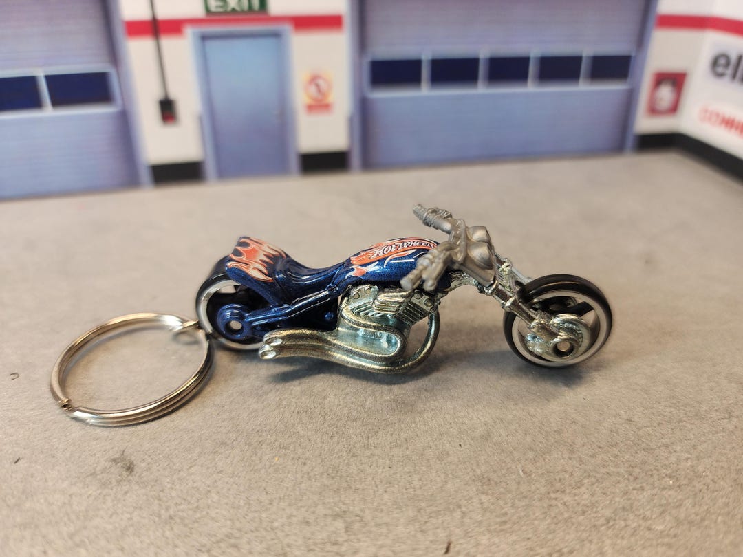 チョッパーバイクキーホルダー、カスタムチョッパーキーホルダー、1:87