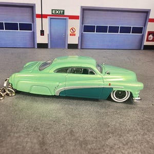 Lowrider Keychain, Mercury Keychain, 50&#39;s hot rod Keychain